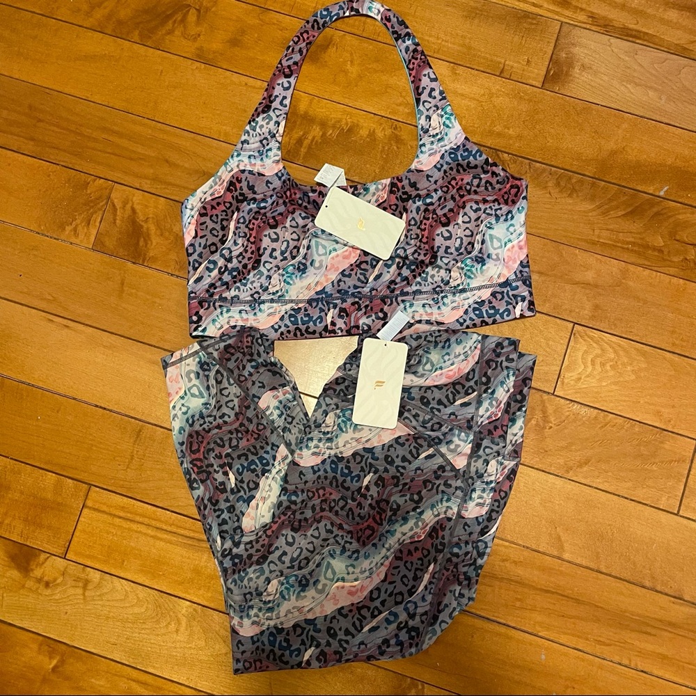 Fabletics two piece set DUNES